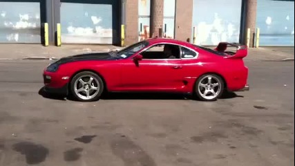 Toyota Supra ли е .. Не си иска гумите