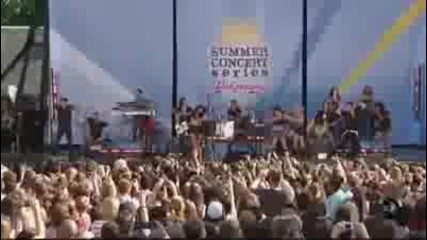 Miley Cyrus - Cant Be Tamed (live on Gma 6/18)