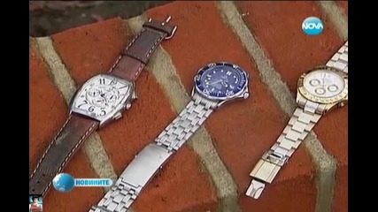 Намерени маркови часовници в канал от чистач