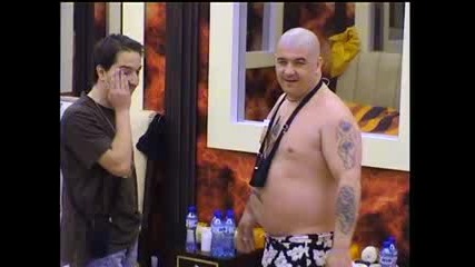 Веселин наговаря Давид да се направи на умрял вечерта Big Brother Family 08.04.2010 