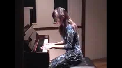Момиче Феномен Свири На Пиано - 2