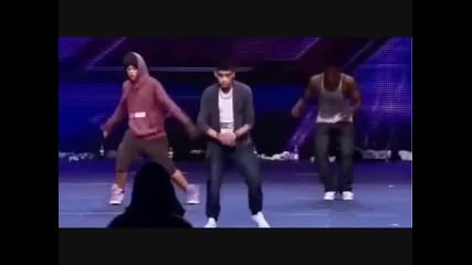 Хари и Зейн танцуват