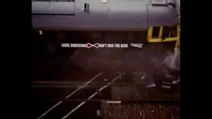 Train Crash A Car - - - - - - - Test !!!!