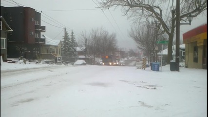 Закъсал тролейбус на сняг