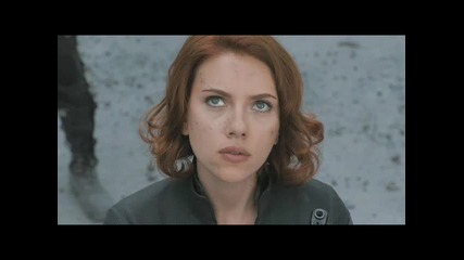 Готин кадър на Черната Вдовица от филма Отмъстителите (2012)