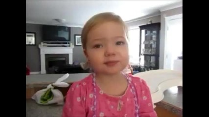 2 годишно момиче пее песента на Adele - Someone Like You