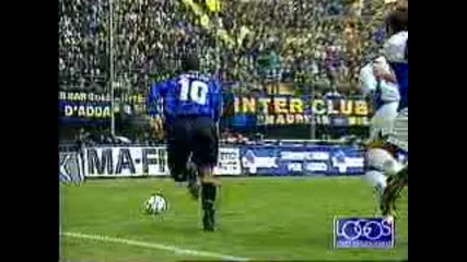 Ronaldo does a Maradona