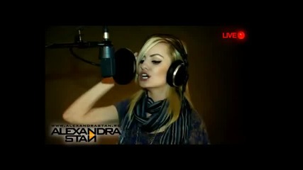 Аlexandra Stan пее Rihanna - Take a bow