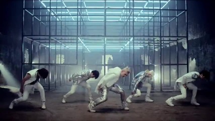 Nu'est-action [mv]