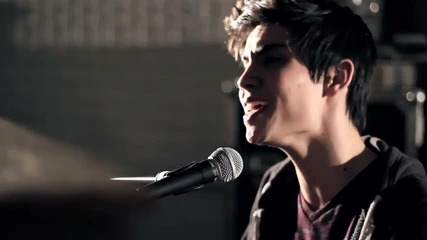 Hold It Against Me - Britney Spears (sam Tsui Cover)