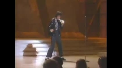 Michael Jackson - Billie Jean - The first time when you saw the moonwalk!! 