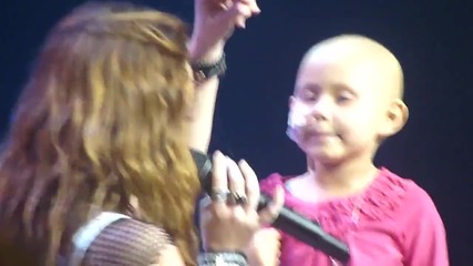 The Climb Miley Cyrus 10 25 Concert For Hope Miley Brings Girl on Stage 