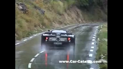 Най - бързата кола Pagani Zonda 