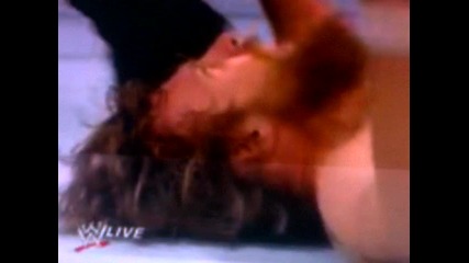 The Shield направо прегазват Daniel Bryan пред очите на всички суперзвезди