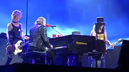 Guns N Roses - Wish You Were Here/ Pink Floyd & November Rain ( Live Coachella April 23, 2016)