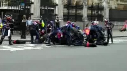 Mark Webber Parliament Square F1 Pit Stop w Red Bull Racing 