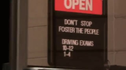 Foster The People - Dont Stop (color On The Walls)