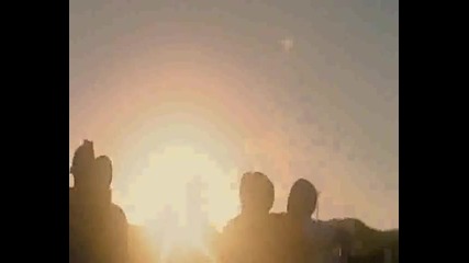 Knaan - Wavin Flag