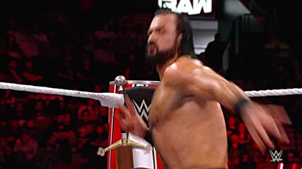 Big E & Drew McIntyre vs. Dolph Ziggler & Robert Roode: Raw, Oct. 4, 2021