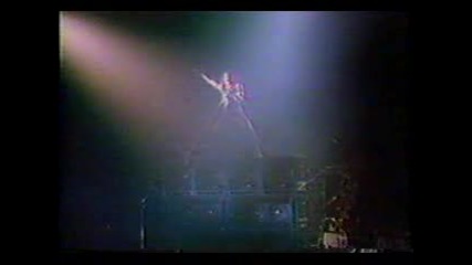 Quiet Riot - Cum On Feel The Noize