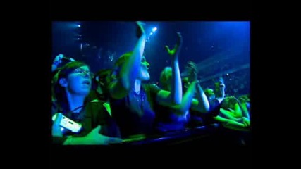 Robbie Williams - Karma Killer (live At Manchester Arena 2001)