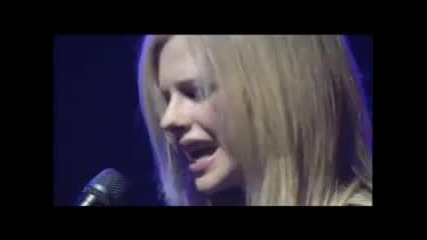 Превод !! Avril Lavigne - Sleep Away