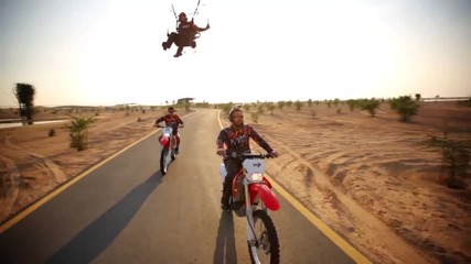 Sky Racers! - Dubai! - Flying in 4k - Paramotor Parabatix