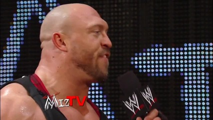 Шоуто Miz Tv със специален гост чудовището Ryback