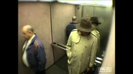 Trigger Happy Tv - Таен Агент в асансиора