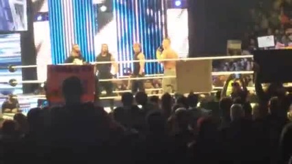 John Cena се присъединява към The Shield