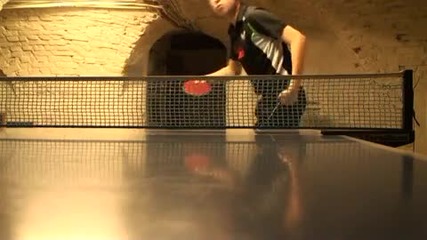 Тенис на маса - Сервизът на Тимо Бол