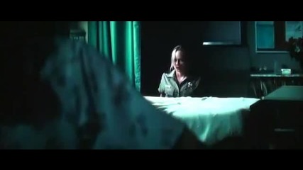 Писък 4 / Джил прострелва полицай Джуди
