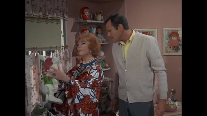 Bewitched S6e1 - Sam And The Beanstalk