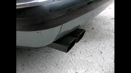 E32 V12 Sound