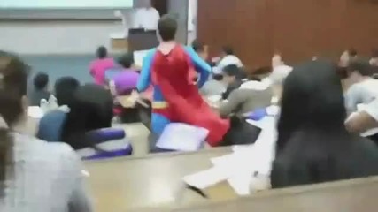 Супермен на лекций