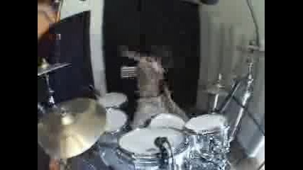 Travis barker drumming theme  tosuper