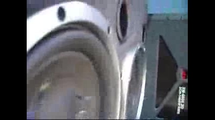 Pioneer sub. Bass