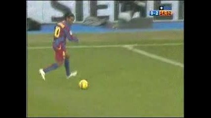 Великия Ronaldinho вкарва на Реал