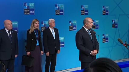 Румен Радев от срещата на върха на НАТО: България трябва да укрепва отбраната си и да развива собствена индустрия