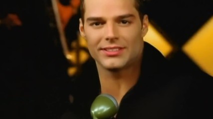 Превод / Ricky Martin - Livin La Vida Loca / Official Video