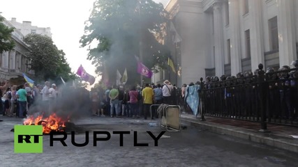 Ukraine: Man sets himself on FIRE as Kiev hunger strike ignites fiery clashes