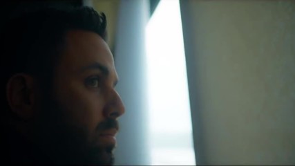 Giorgos Giannias - I Zoi De Sinehizetai / Official Music Video 2018