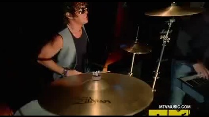 Kelly Clarkson - I Do Not Hook Up