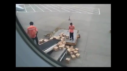 Вижте какво се случва с колетите, изпратени по въздушната поща в Китай