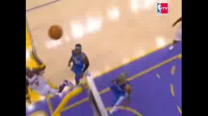 Lamar Odom - Lakers Gets Fouled As He Hits 
