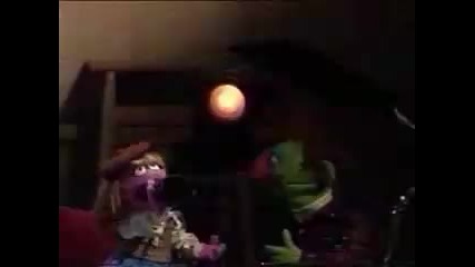 Sesame Street - Grover Stars in Singin in the Rain 