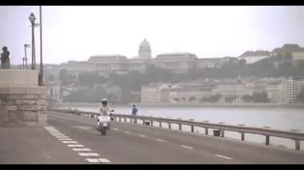 Selena Gomez ft The Scene - Round and Round ( official video Hq ) високо качество 