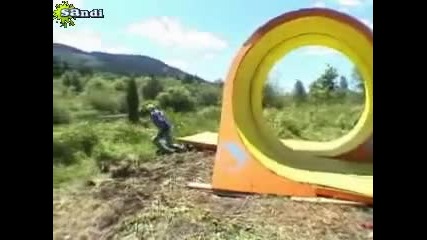 Каскадъор с мини мотор