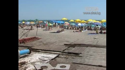Железа застрашават живота на плажуващите