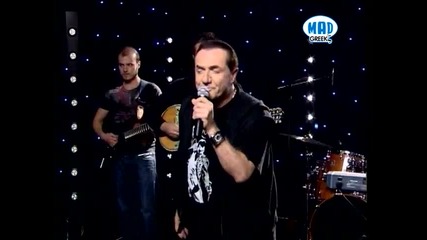 Превод * Lefteris Pantazis - Exo trelanei to theo - Live @ Ma 30_11_13